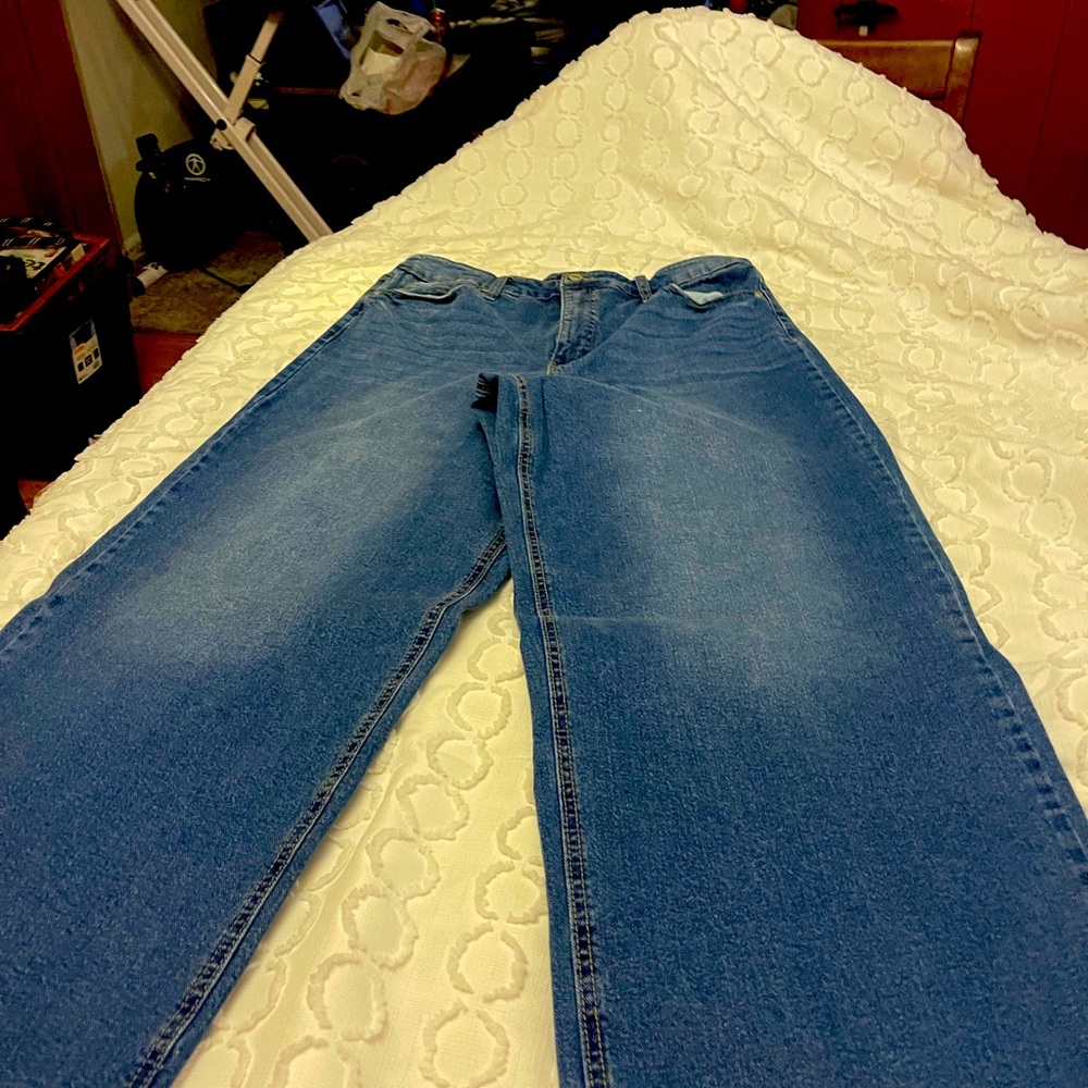 90s style skater jeans
